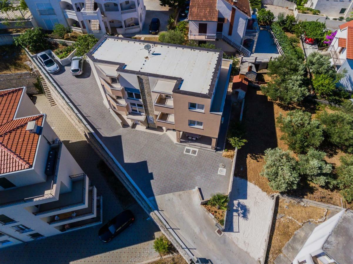 Apartments Mare Trogir Exterior foto