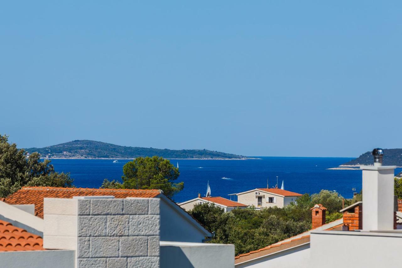 Apartments Mare Trogir Exterior foto