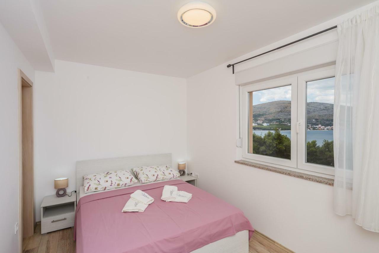 Apartments Mare Trogir Exterior foto