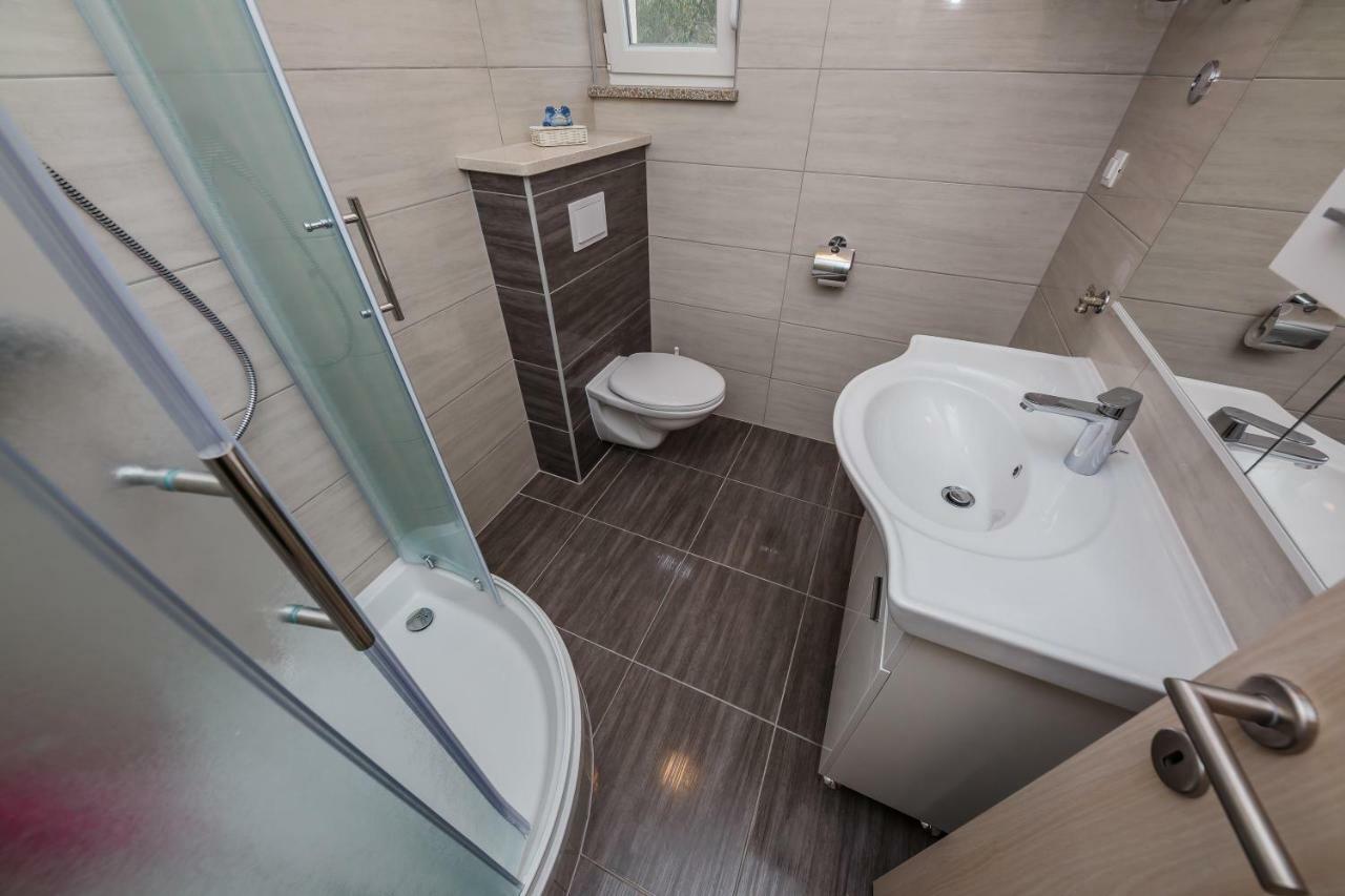 Apartments Mare Trogir Exterior foto