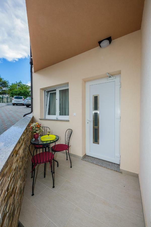 Apartments Mare Trogir Exterior foto
